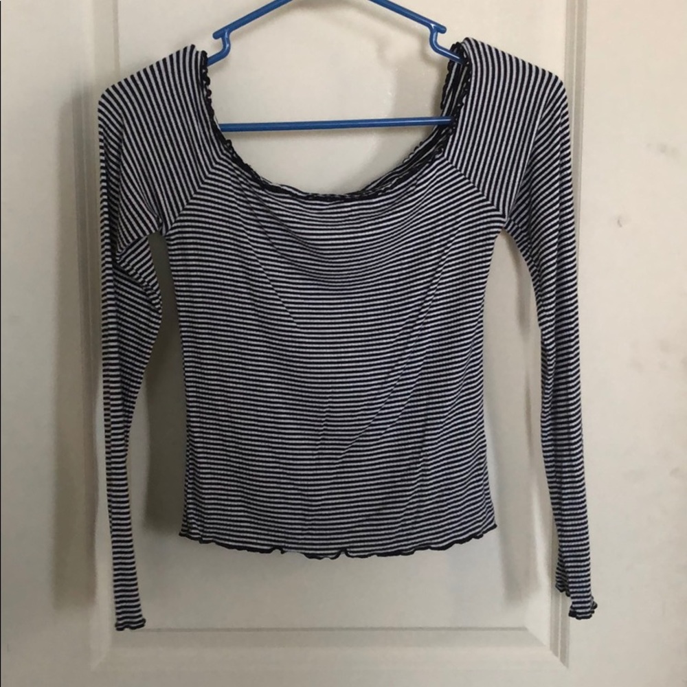 Off the shoulder pacsun long sleeve